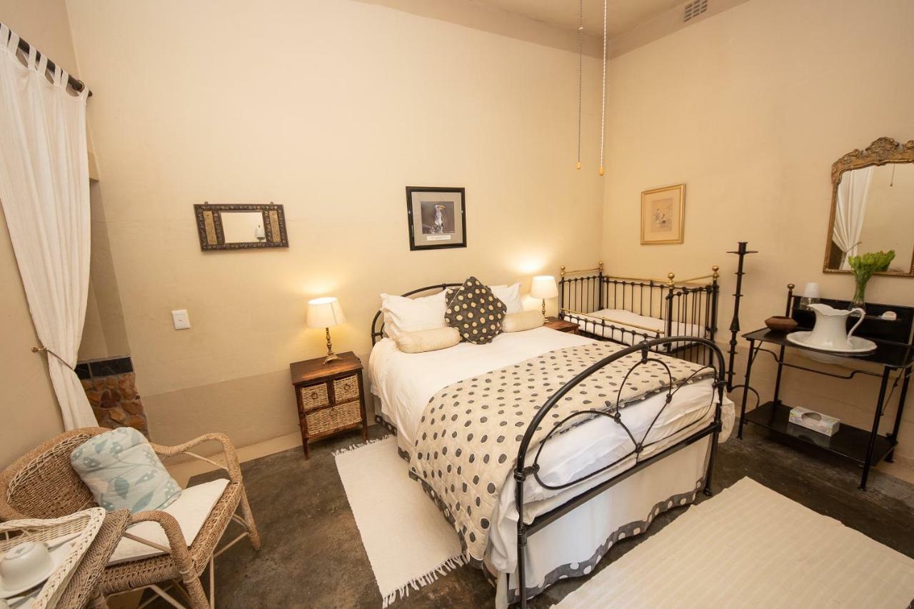 Hebron Guesthouse & Restaurant Citrusdal Ngoại thất bức ảnh